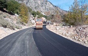 Βελτιώνει το δρόμο από Γλυκομηλιά έως Περτούλι η Περιφέρεια Θεσσαλίας